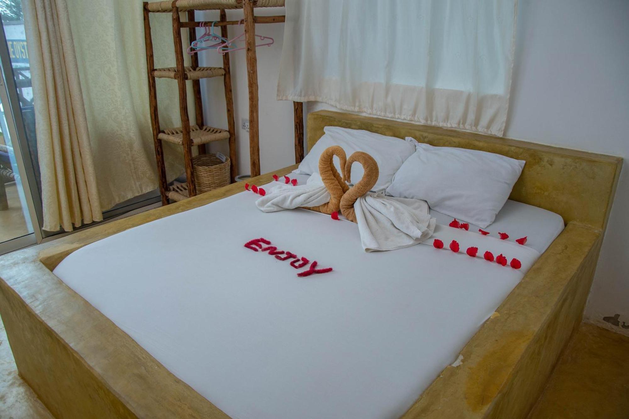 Hotel Equalia Rose *